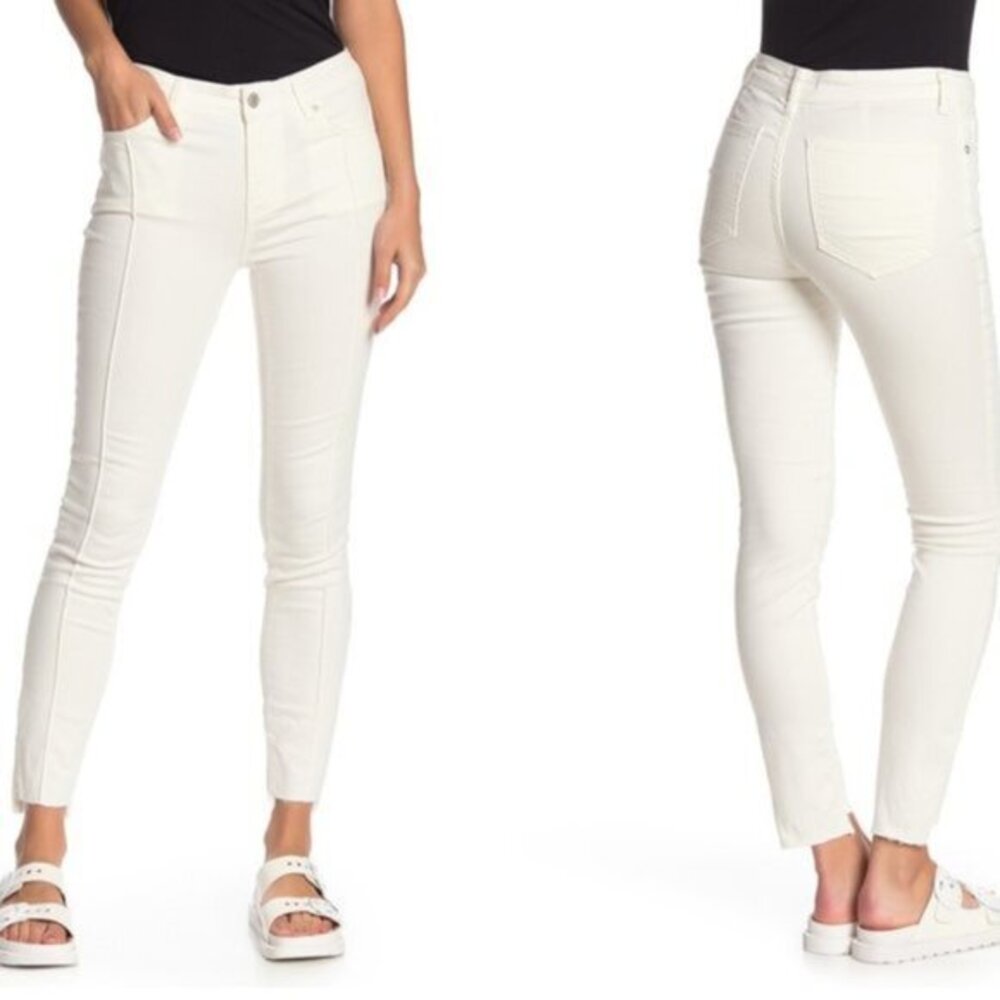 NWOT Free People Step Hem Pintuck Skinny Jeans. 24